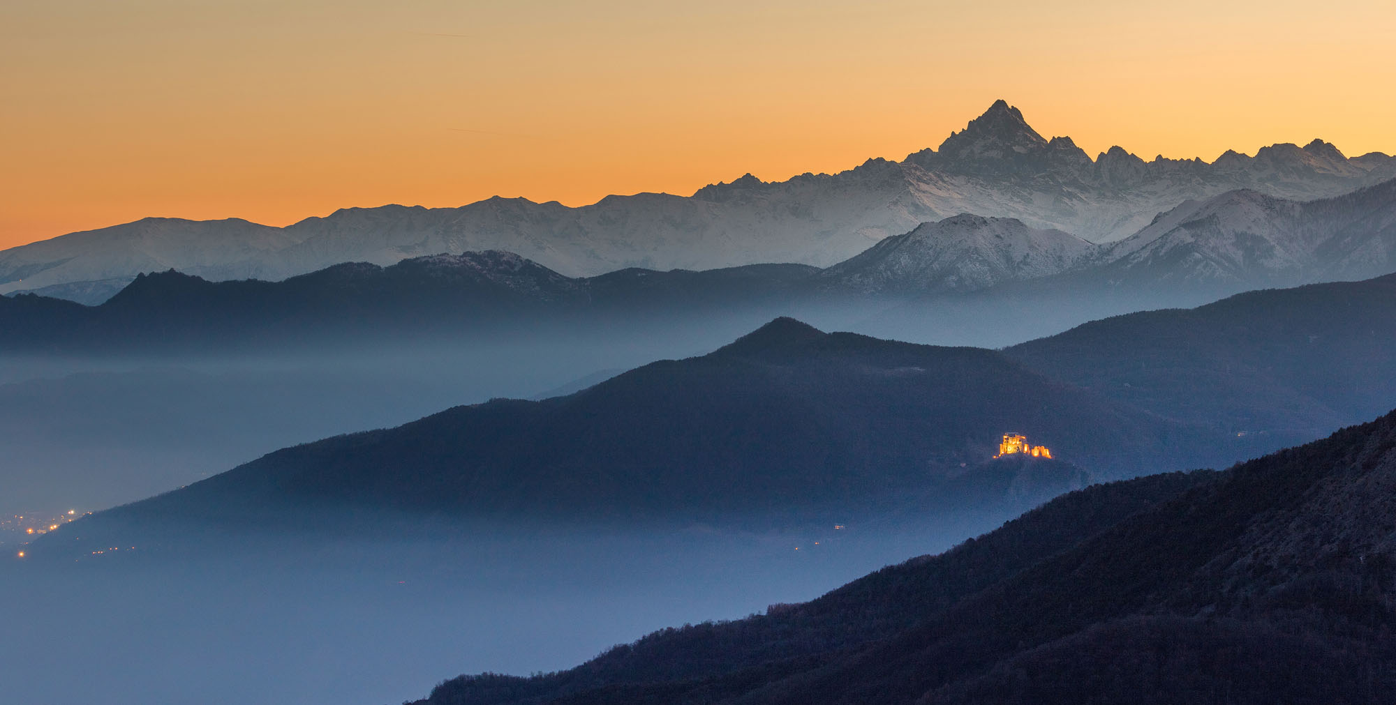 Il Monviso e la Sacra (Valerio Minato)